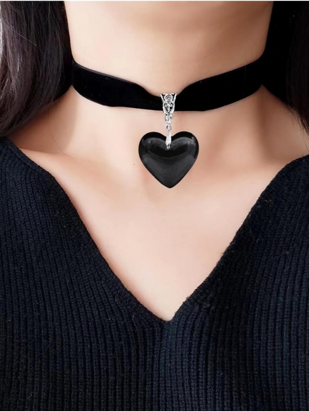 Black Heart Velvet Choker Necklace - Unbranded